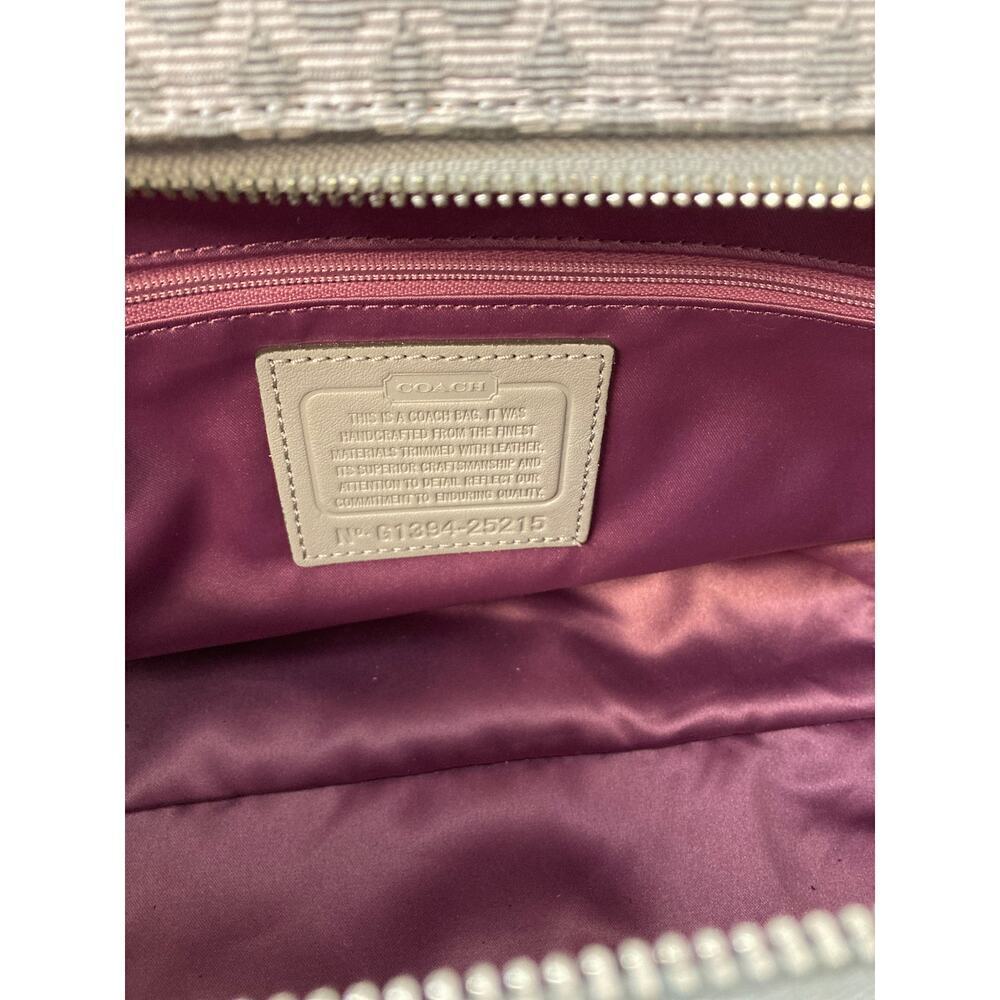 COACH 25215 MEDIUM SIZE GRAY SIGNATURE PRINT CROSSBODY BAG - Picture 13 of 15
